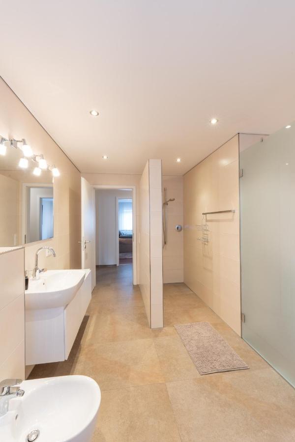 -Zentrale Wohnung-Balkon-Desingerkueche- Μπίλεφελντ Εξωτερικό φωτογραφία